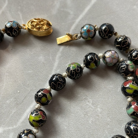 Sale! Vintage Cloisonné statement beaded necklace black bead statement jewelry - Picture 6 of 9